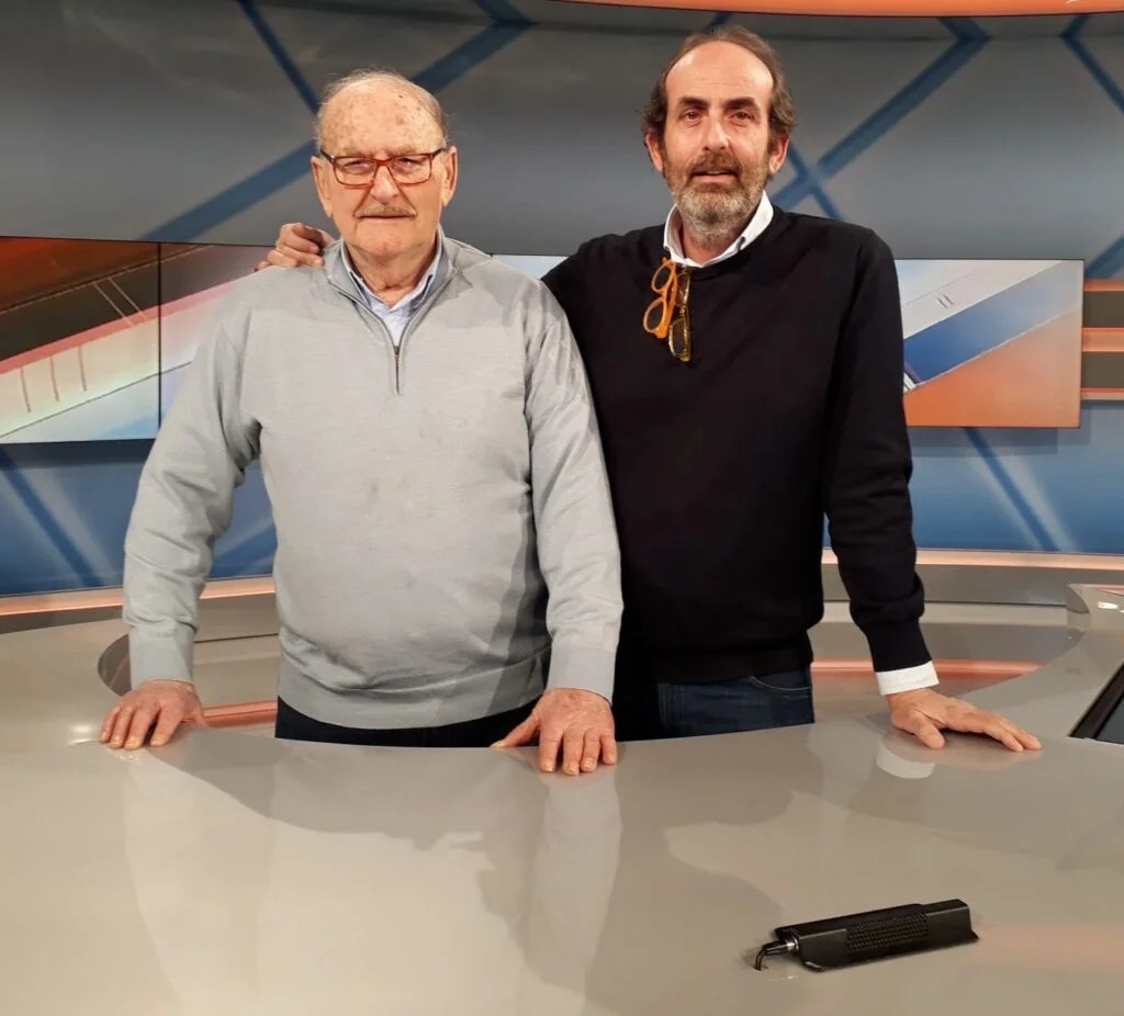 4 anni dopo la sua morte la storia professionale del giornalista Emanuele Giacoia rimane più viva che mai, perchè lui era la storia del grande sport in RAI.