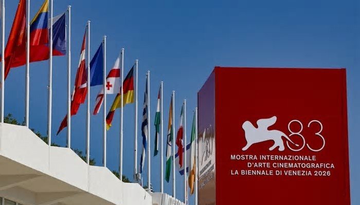 Sono davvero tanti i programmi Rai presenti al Lido. L'Ufficio Stampa della RAI ha redatto per l'occasione un elenco dettagliato dei format e dei rispettivi inviati speciali che seguiranno la Biennale.