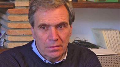 Franco De Felice, storico Caporedattore della Sede RAI della Toscana ricorda e ricostruisce la nascita di Buongiorno Regione, uno dei format di maggiore successo della storia della TGR RAI.